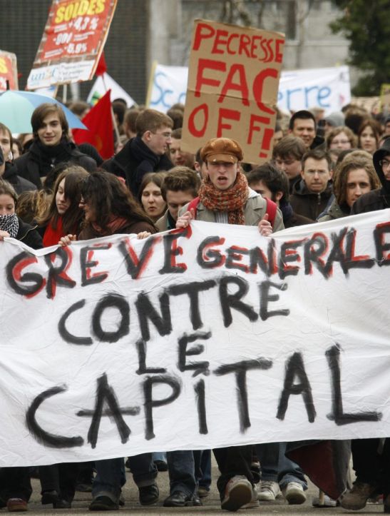 1-students-and-teachers-of-the-university-of-strasbourg-demonstrate-in-strasbourg_99