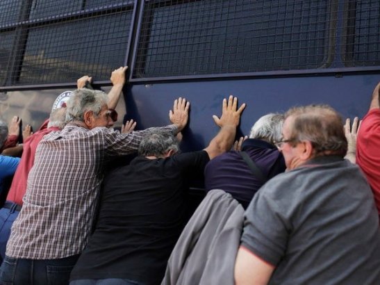 grece-retraites-oct2016-4